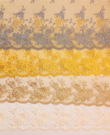 Bred Tyl Blonde 20 cm